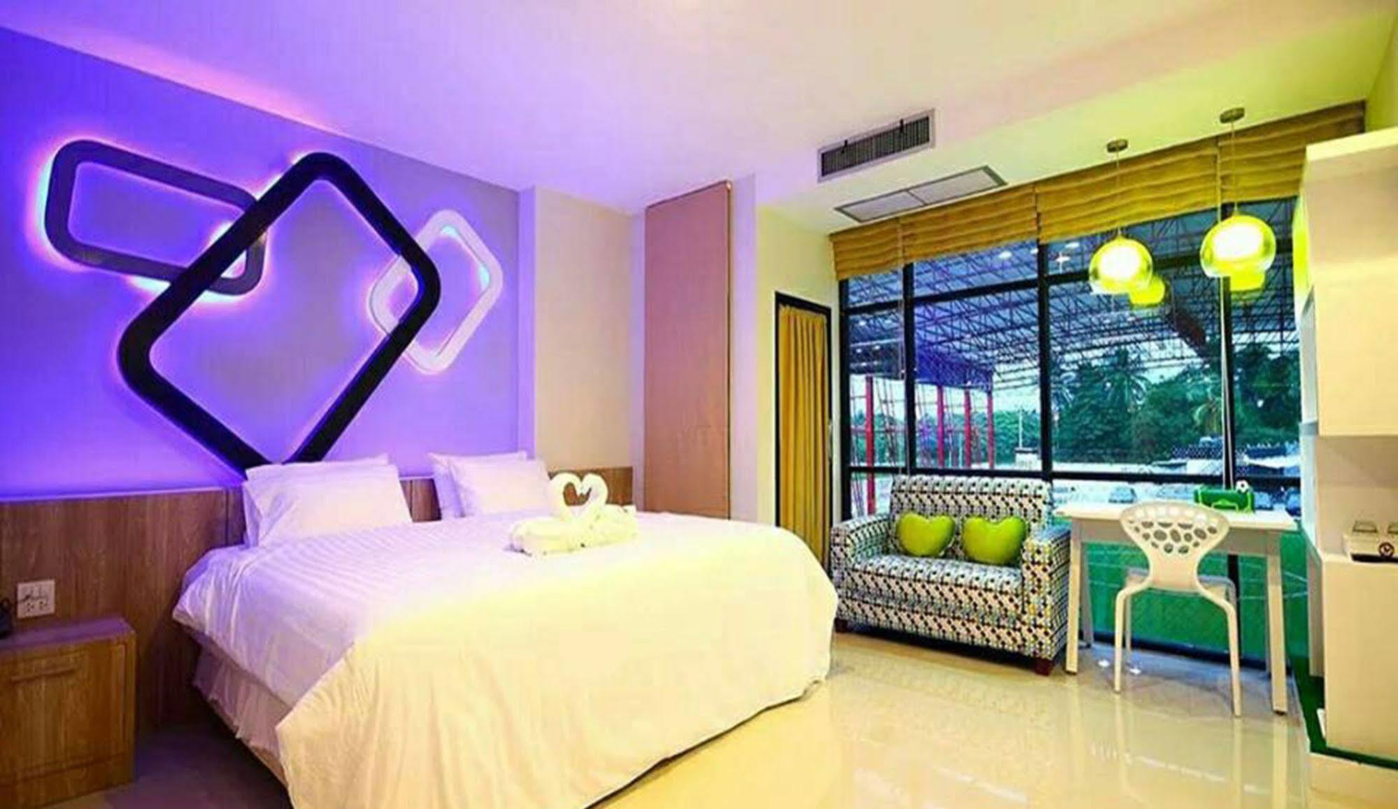 Phitsanulok United Hotel Luaran gambar